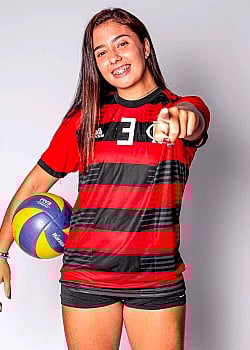 Maria Clara Carvalhaes